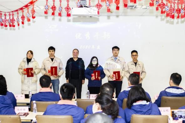 拼搏締造戰績,協同成就未來(圖13) 拼搏締造戰績,協同成就未來(圖13)