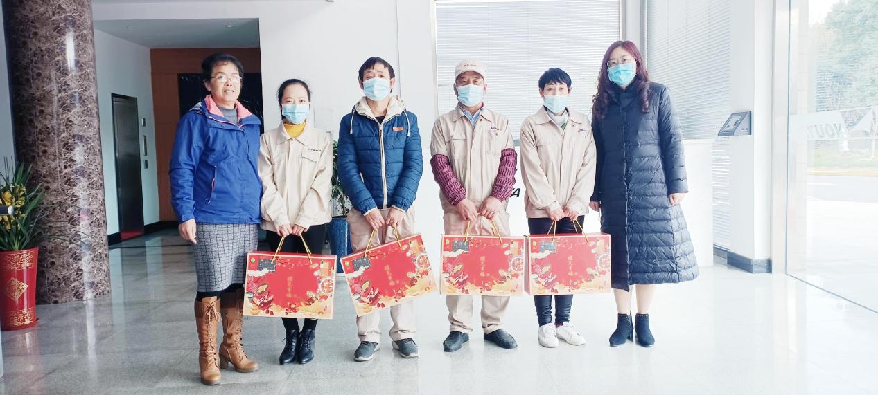 【慰問職工】“是您為我們升起一縷冬日暖陽……”(圖1) 【慰問職工】“是您為我們升起一縷冬日暖陽……”(圖1)